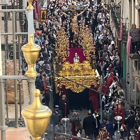 Santa Escolastica En Pleno Centro De *